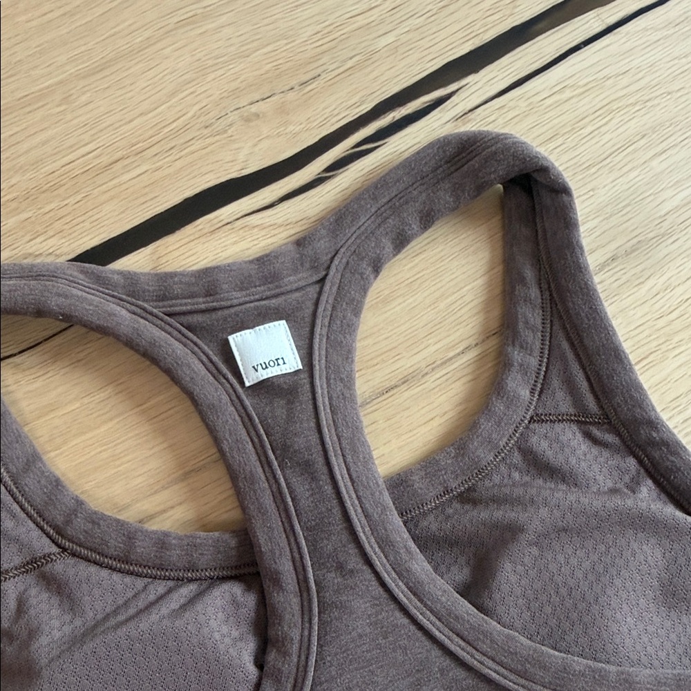 Vuori - Elevation Racer Bra - Chocolate Milk Heather - S - Picture 5 of 6
